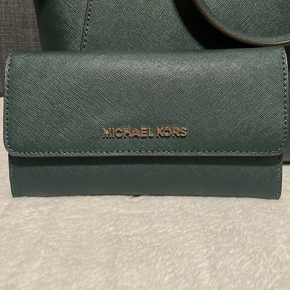 NWT Michael Kors bundle - Picture 2 of 9